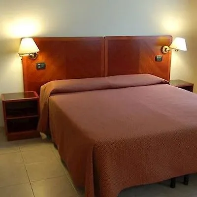 ***  Hotel Giotto Roma Itália