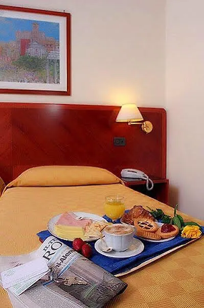 ***  Hotel Giotto Roma Itália