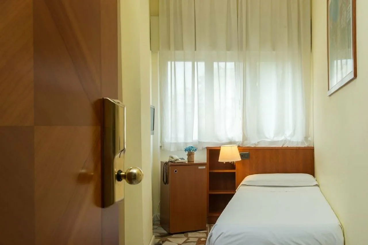 Hotel Giotto Roma 3*,